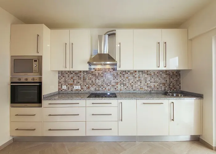 C10 - Lagos Center Apartment
