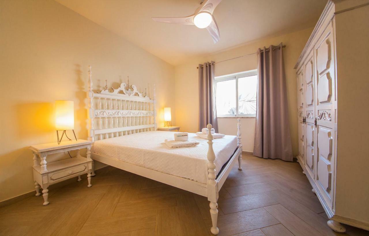 C10 - Center Apartment *